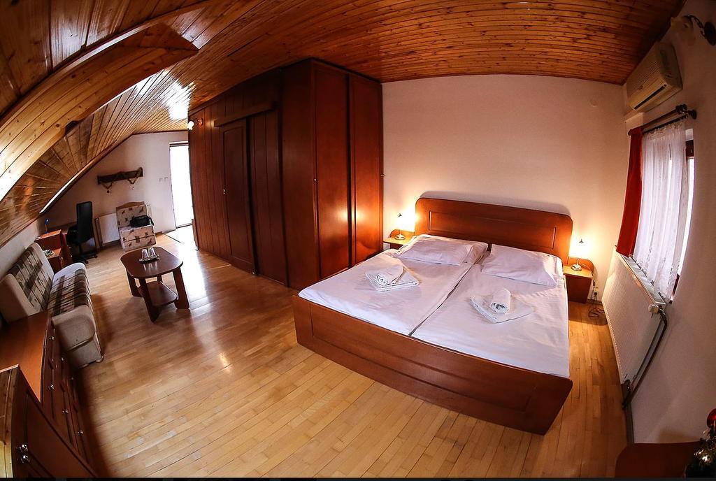 Hotel St.Florian Štúrovo Exteriör bild